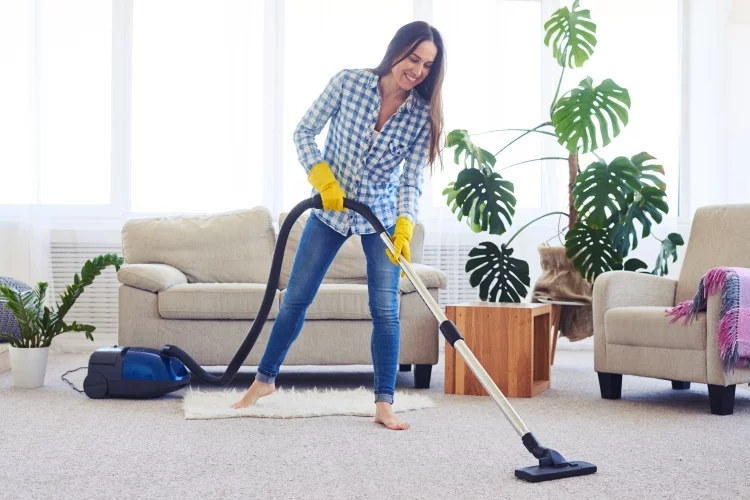 How to Vacuum a Carpet & Rug